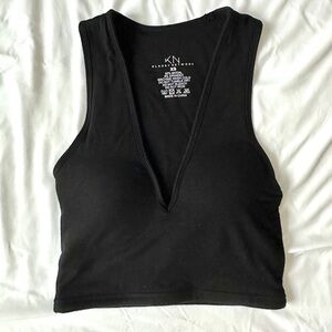 Klassy Network V-Neck Crop Brami